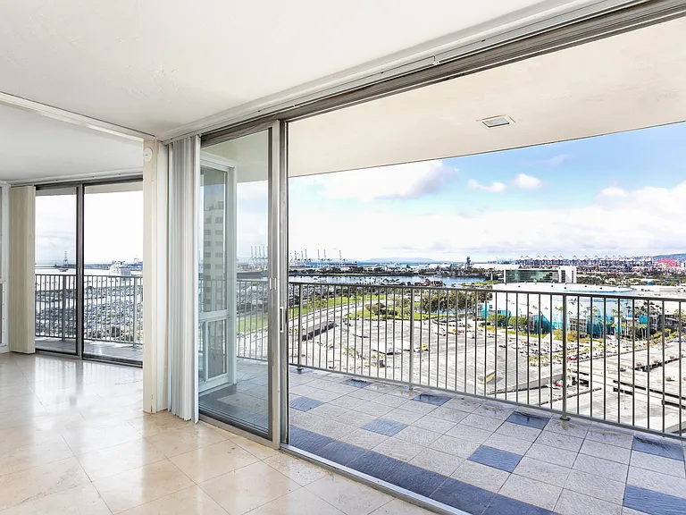 700 E Ocean Blvd #2308 — Photo 3