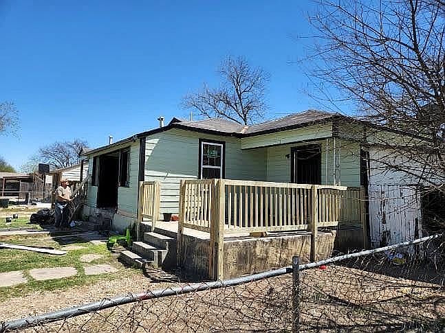 2nd image of 228 Holly St