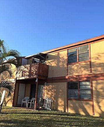2nd image of 726 SW 47th Ter #202B