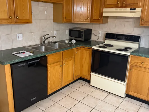 90 Main St #3, Dallas, PA 18612