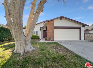25443 Via Labrada, Santa Clarita, CA 91355