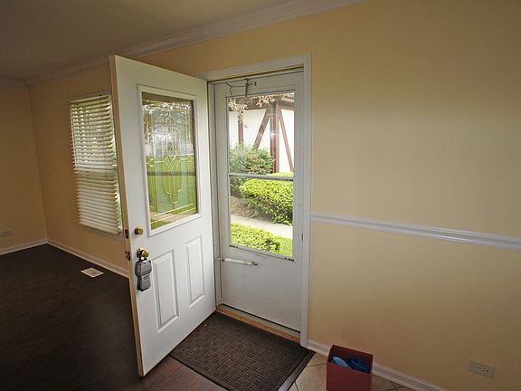 2nd image of 414 Farmingdale Cir