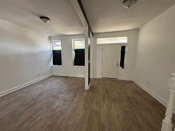 3rd image of 3299 W Garrison Ave