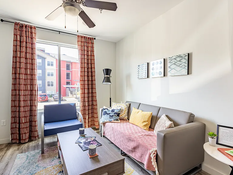 Hawks Landing Apartments — Photo 84