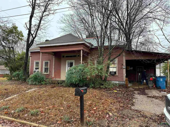 312 E Cottonwood St, Overton, TX 75684
