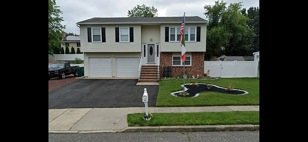 19 Bristlecone Dr photo 1