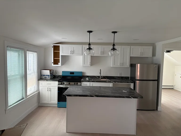 105 Beacon Ave #3 — Photo 3