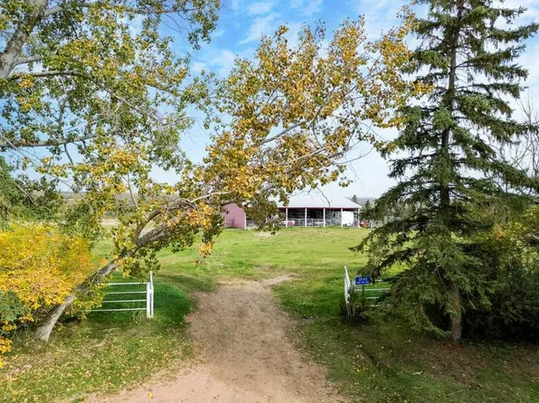 38149 Range Road 235, Red Deer County, AB T0M 0V0