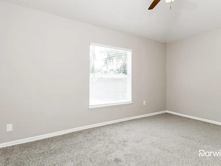 3151 Whispering Trails St — Photo 10
