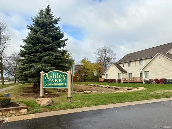 24768 Ashley Ct, Redford, MI 48239