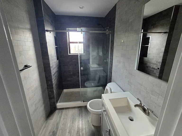 335 Mallory Ave #2 — Photo 12