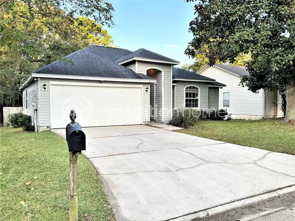 1724 Chandelier Cir W, Jacksonville, FL 32225