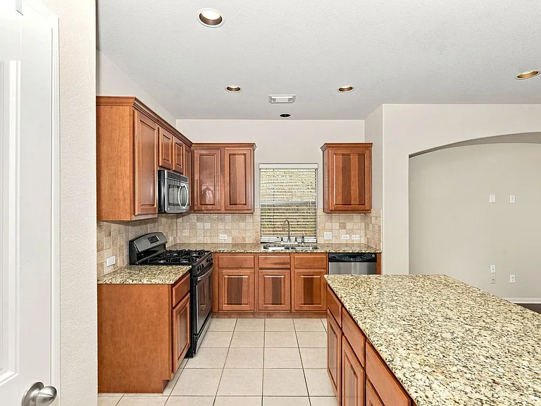 11400 Parmer Ln #90 — Photo 8