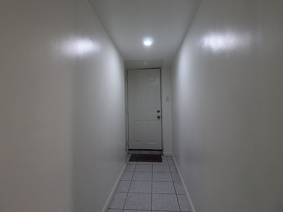 5th image of 2058 E 53rd Pl