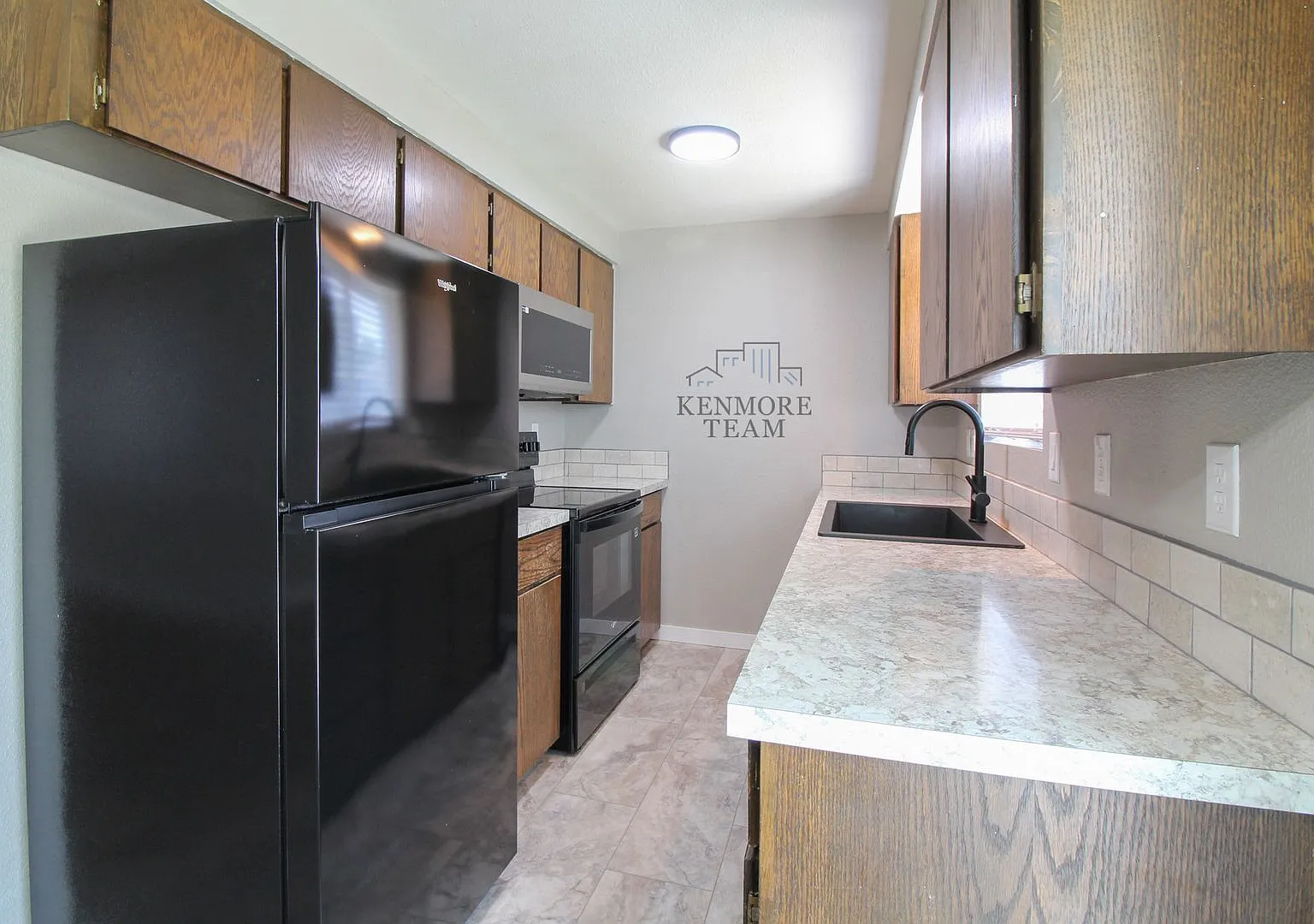 2 Bedroom, 1 Bath Duplex in Central Richland — Photo 3