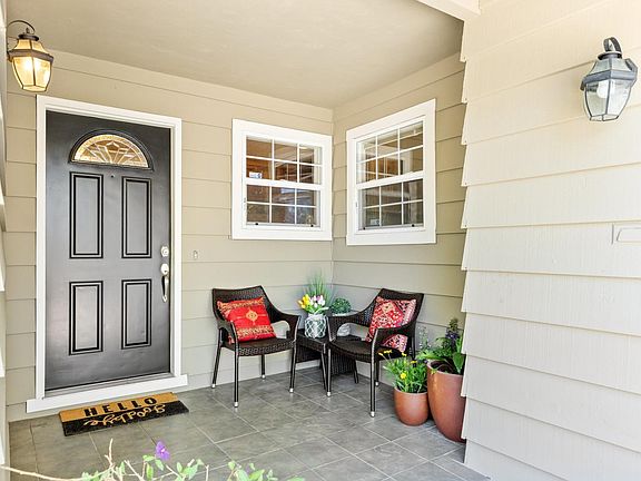 3rd image of 2561 Cordoba Way