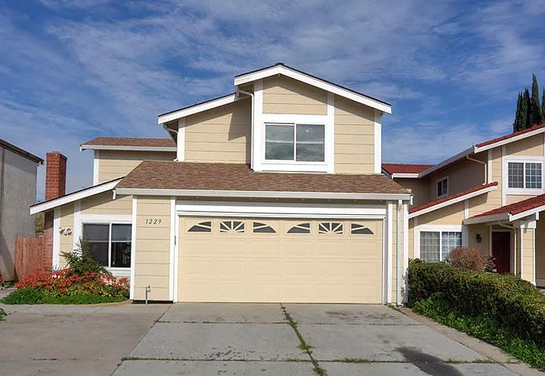 1229 Briarcreek Ct — Photo 4