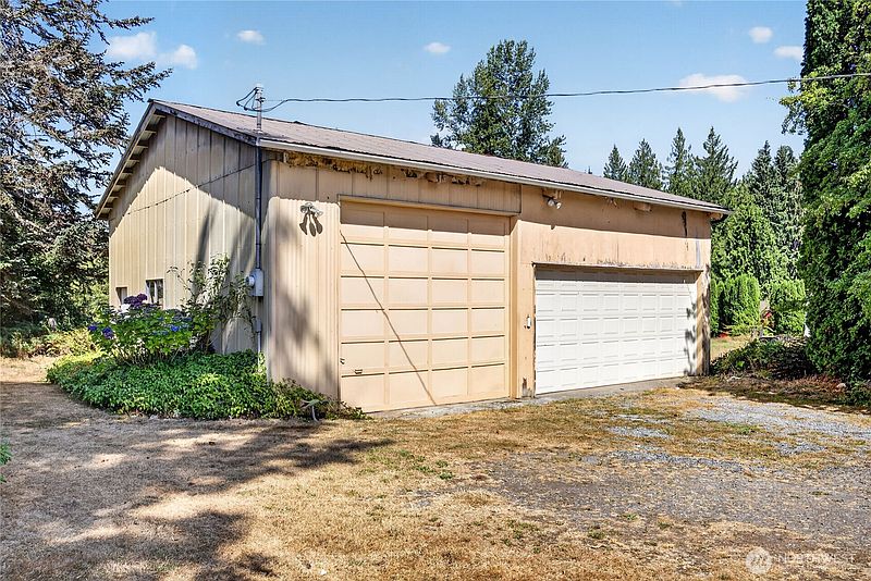 5th image of 10215 56th Street SE