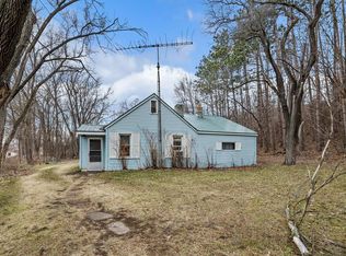 N5680 County Rd S, Onalaska, WI 54650