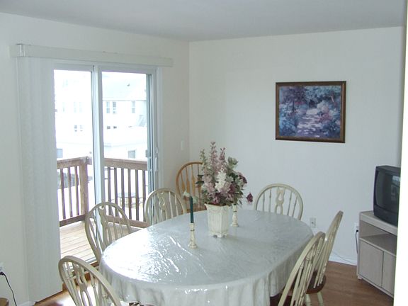 2nd image of 20 M St #B