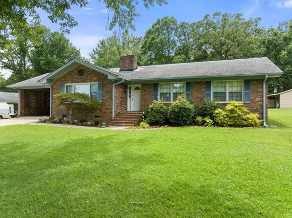 3116 Esther Dr, Gainesville, GA 30504