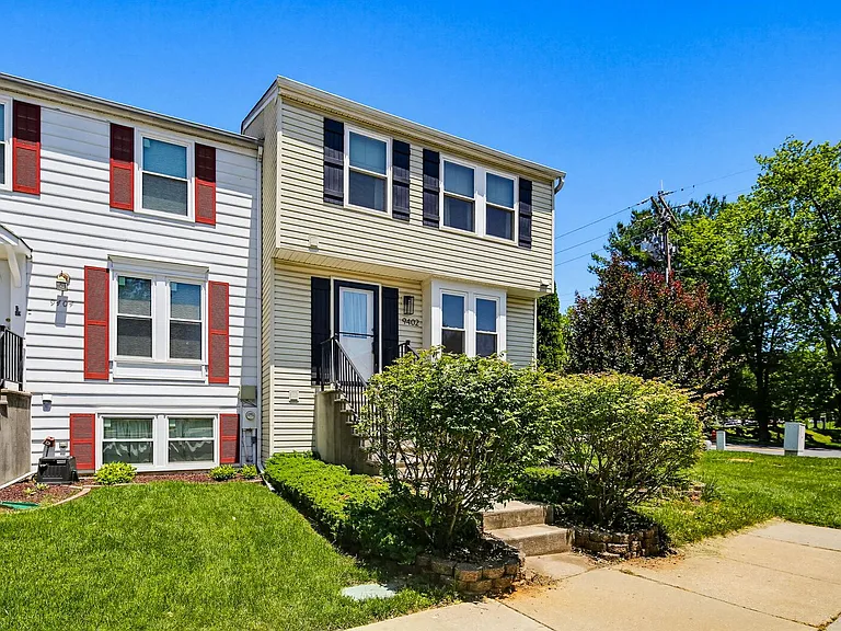 9402 Granite Hl — Photo 41