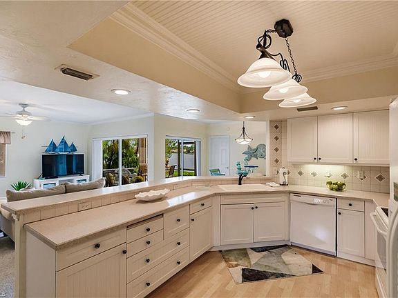 5th image of 2711 Citrus Lake Dr #F-106