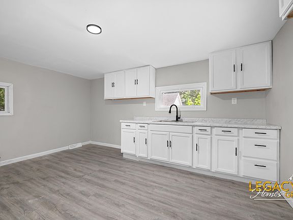 4th image of 2328 7th St
