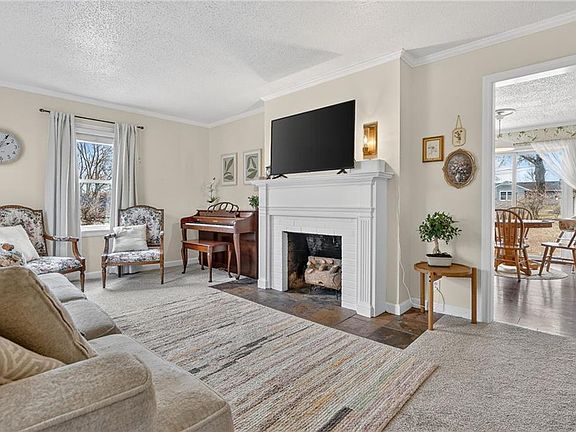 2nd image of 2209 NE Gaddy Rd