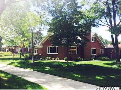 804 W Columbia St, Chippewa Falls, WI, 54729