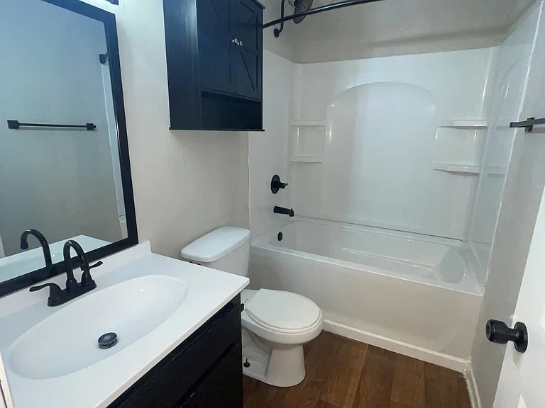 Oak Terrace Apartments — Photo 8