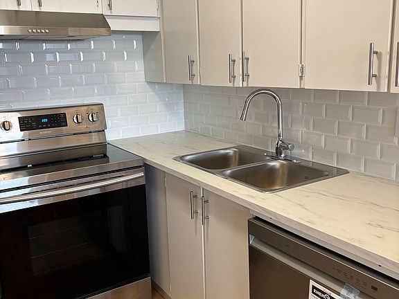 5th image of 260 Scarlett Rd #1908