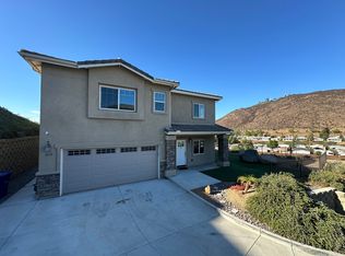 1230 Topper Ln, El Cajon, CA 92021