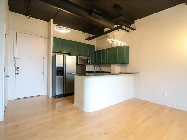 201 S Saint Francis Ave APT 504, Wichita, KS 67202