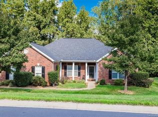 8120 Suttonview Dr, Charlotte, NC 28269