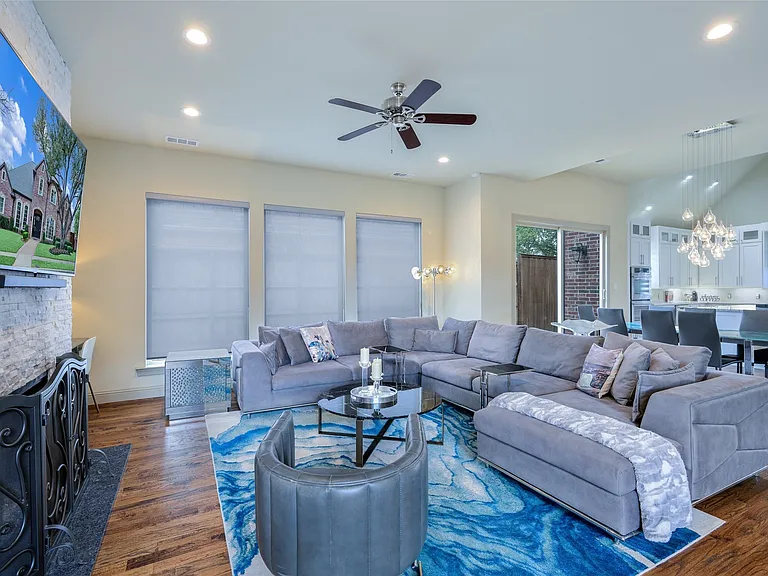 5624 Gillum Dr — Photo 11