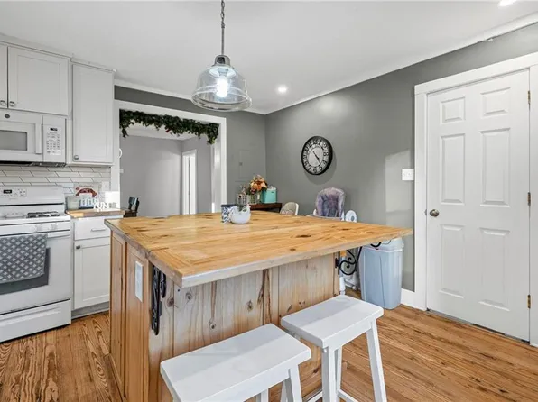 201 E Miami St, Paola, KS 66071