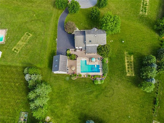 5th image of 1195 Sierra Dr