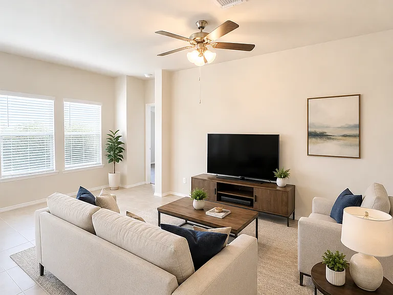 2032 Mallard Ct — Photo 2