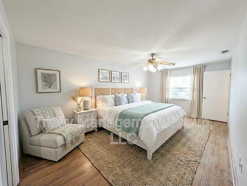 3 bed, 2.0 bath, 2258 sqft, $2,449 — Photo 3