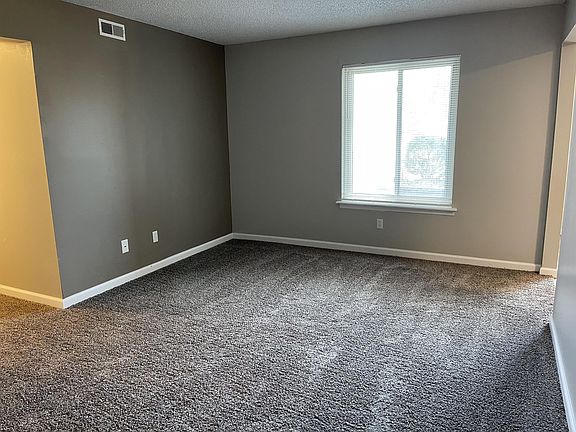 2nd image of 948 Gordon Smith Blvd #2