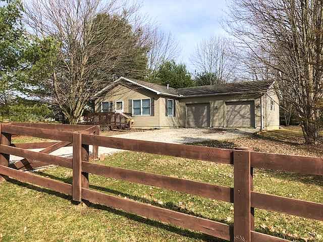 1st image of 2576 Apple Valley Dr