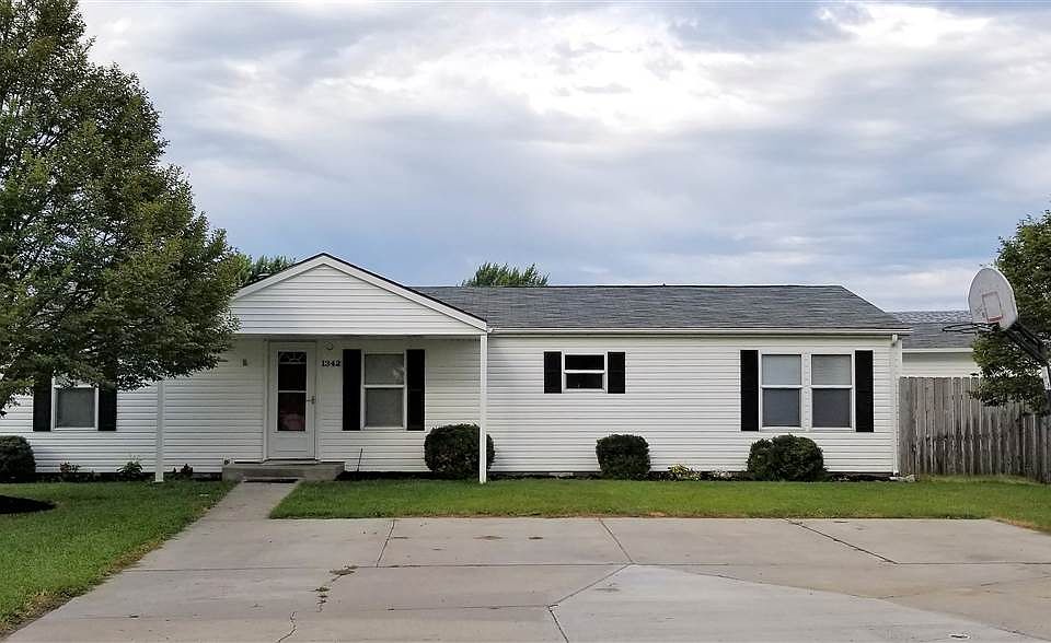 1st image of 1342 Bridle Ln