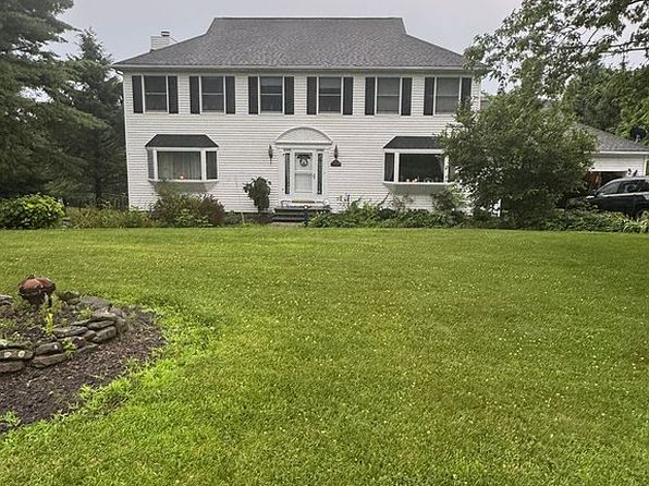 12 E Gate Dr