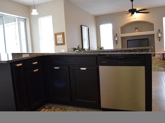 5th image of 3898 N Chamberlain Blvd