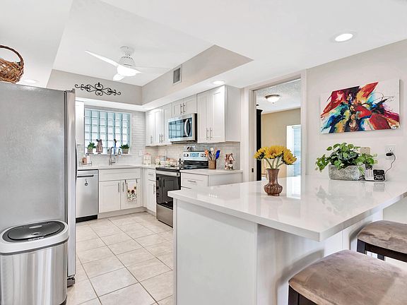 4th image of 11571 Winchester Drive #27 D