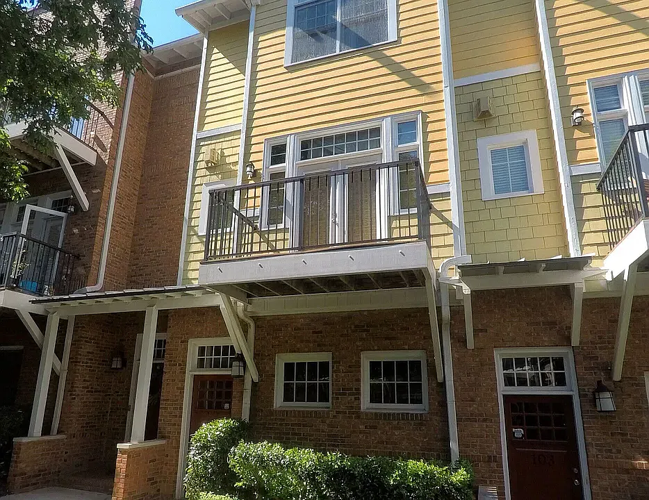 1258 Dekalb Ave NE #103