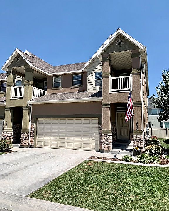 1st image of 1628 N Venetian Way