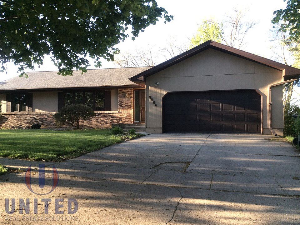 1st image of 5904 Pine View Dr