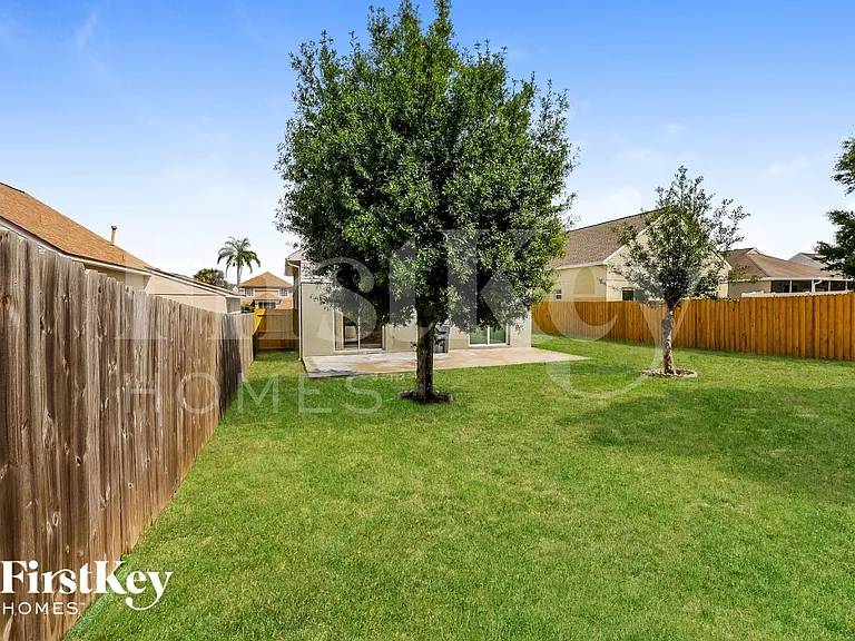 3789 Huntwicke Blvd — Photo 14